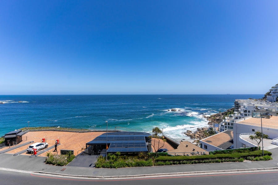 5 Bedroom Property for Sale in Clifton Western Cape